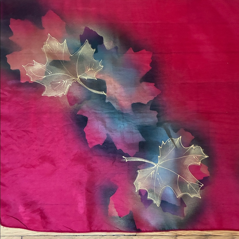 Canada Red Scarf With Maple Leaf Square - Picture 3 of 7